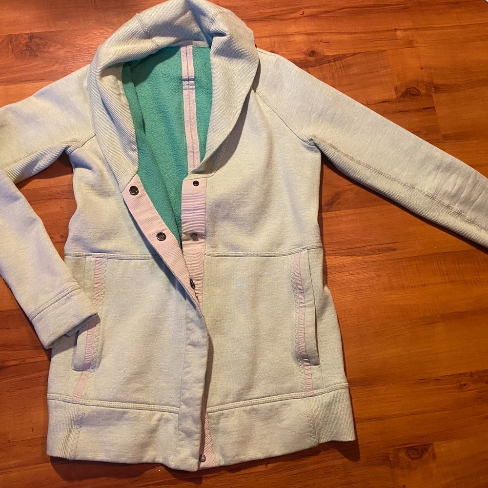 Lululemon Yin to My Yang Sweater- Size 4